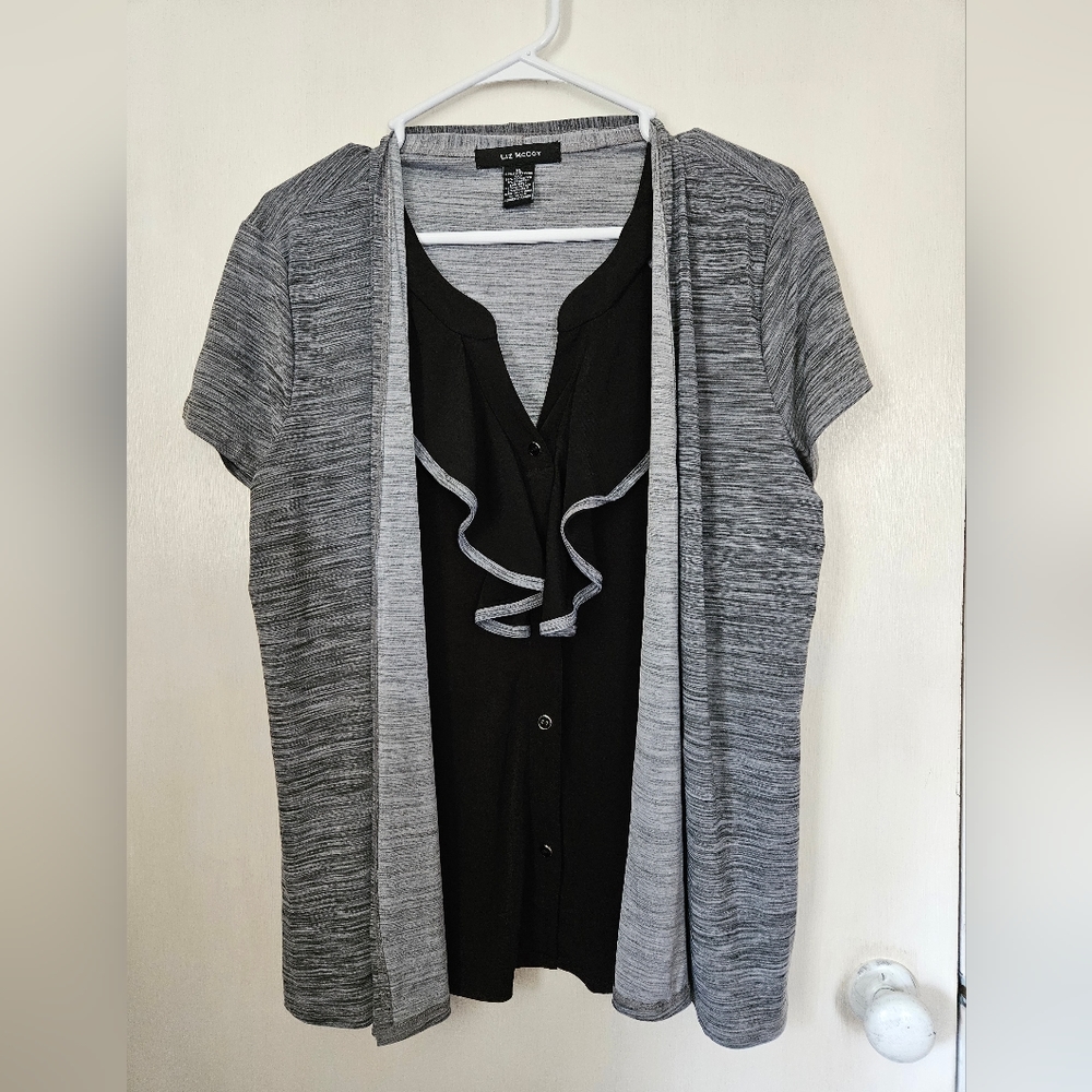 Liz McCoy black and gray top XL